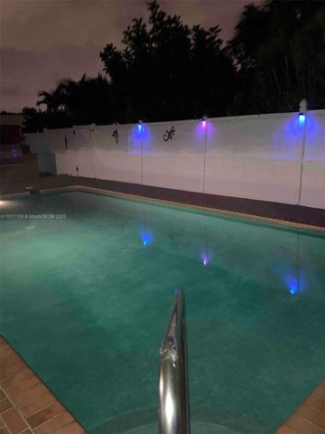 411 SE 7th St, Dania Beach, FL 33004