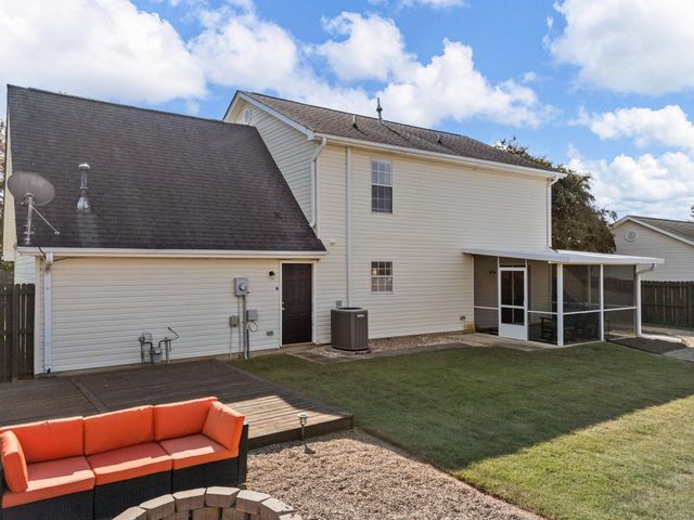 207 Leafy Way, Spartanburg, SC 29307