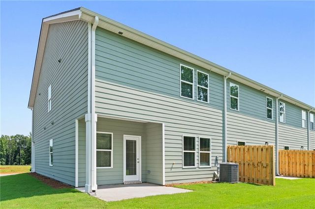 8333 Columbia Court, Palmetto, GA 30268