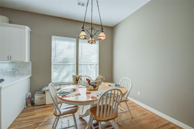 108 Buffalo Trail, Lake Jackson, TX 77566