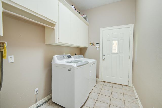 108 Buffalo Trail, Lake Jackson, TX 77566