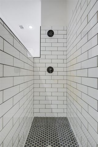 108 Buffalo Trail, Lake Jackson, TX 77566