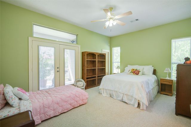 108 Buffalo Trail, Lake Jackson, TX 77566