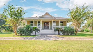 108 Buffalo Trail, Lake Jackson, TX 77566