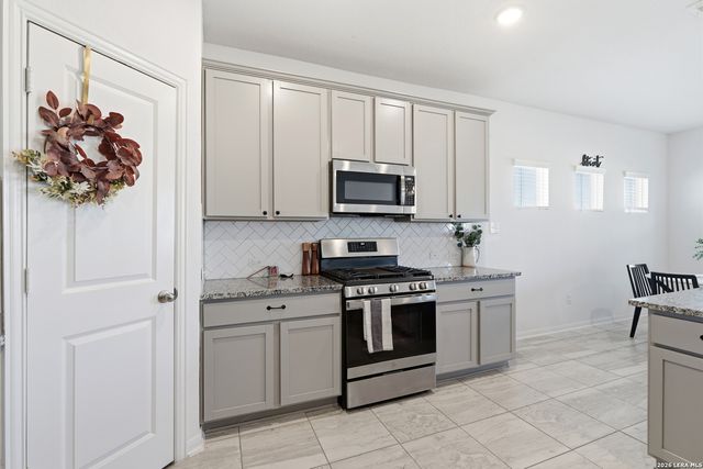 243 Hunters Brook, San Antonio, TX 78253