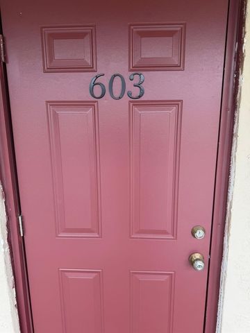 4524 SW 54th Street 603-W, Dania Beach, FL 33314