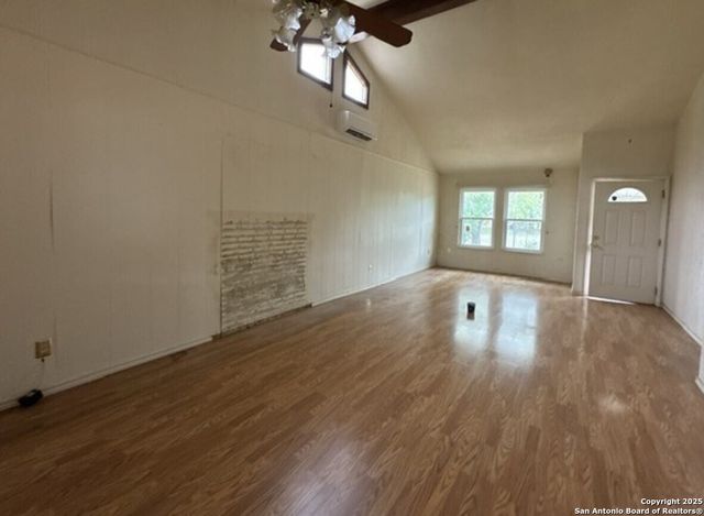 1635 Lakeview, Canyon Lake, TX 78133