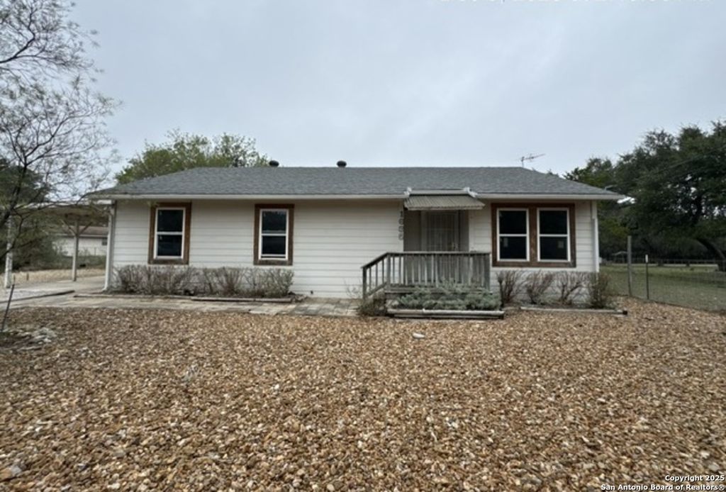 1635 Lakeview, Canyon Lake, TX 78133