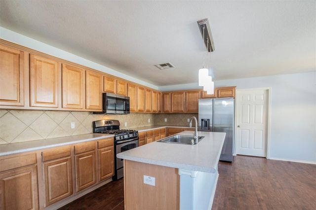 1304 Knippa CV, Hutto, TX 78634