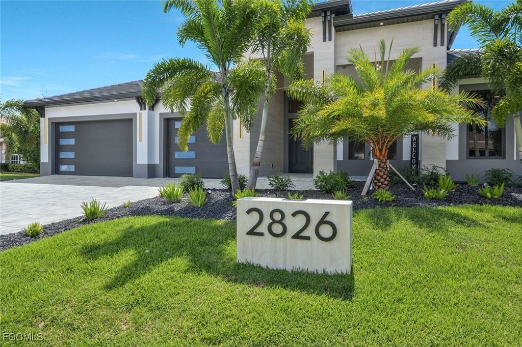 2826 SW 37th TER, Cape Coral, FL 33914