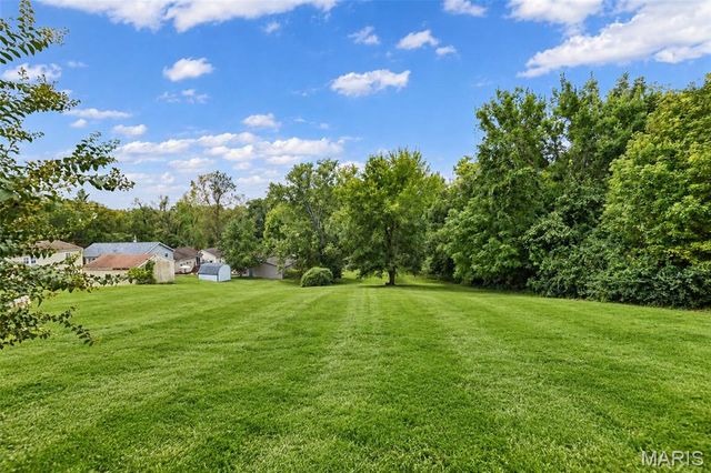 4620 N Alby Road, Godfrey, IL 62035