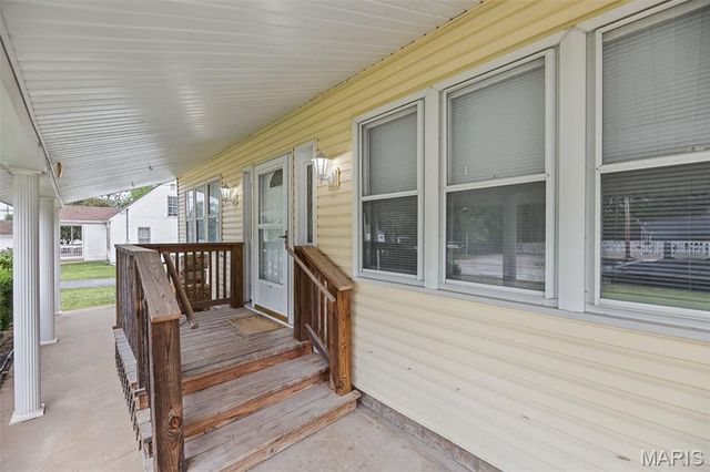 4620 N Alby Road, Godfrey, IL 62035