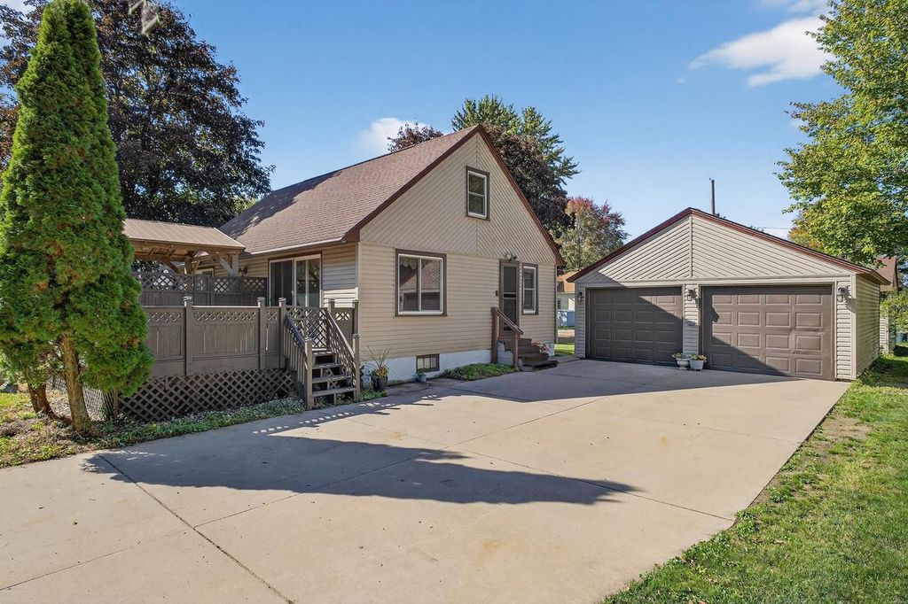 971 WILLIAMS STREET, Wisconsin Rapids, WI 54494