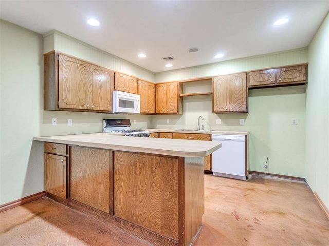 805 Bass Court, Norman, OK 73072