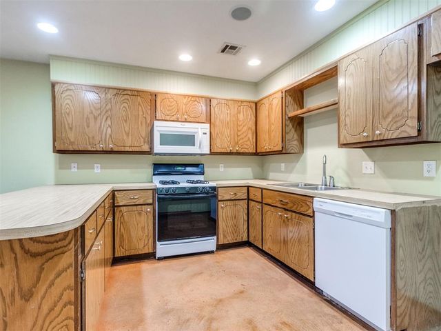805 Bass Court, Norman, OK 73072