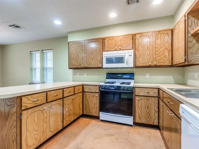 805 Bass Court, Norman, OK 73072