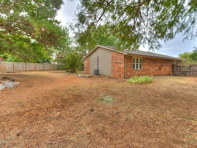 805 Bass Court, Norman, OK 73072