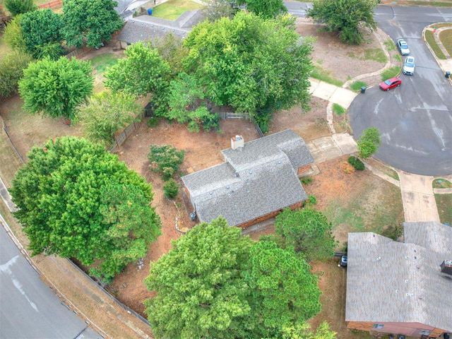 805 Bass Court, Norman, OK 73072