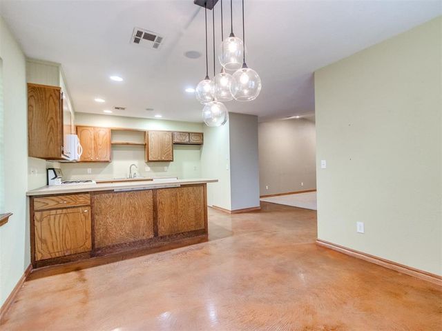 805 Bass Court, Norman, OK 73072