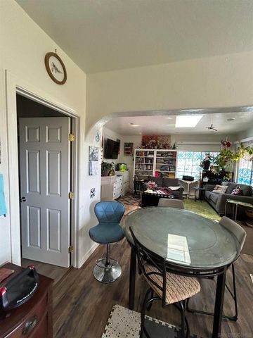 1716 Glenwood Dr, San Diego, CA 92103