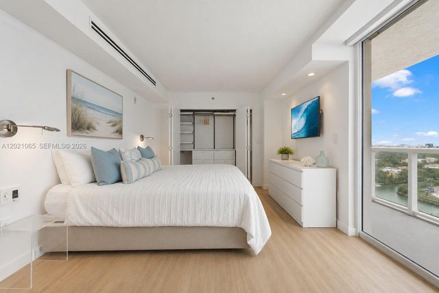 2457 Collins Ave 1703, Miami Beach, FL 33140