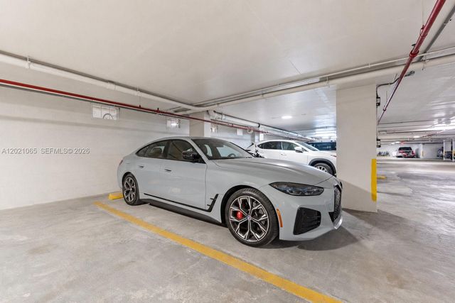 2457 Collins Ave 1703, Miami Beach, FL 33140