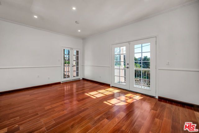 10810 Rochester Avenue, Los Angeles, CA 90024