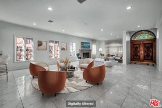 10810 Rochester Avenue, Los Angeles, CA 90024