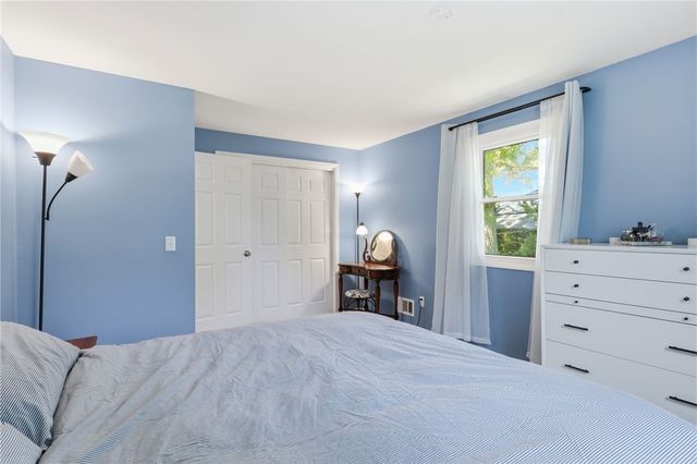 77 Drexmore Road, Rochester, NY 14610