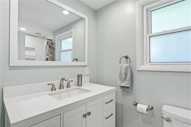 77 Drexmore Road, Rochester, NY 14610