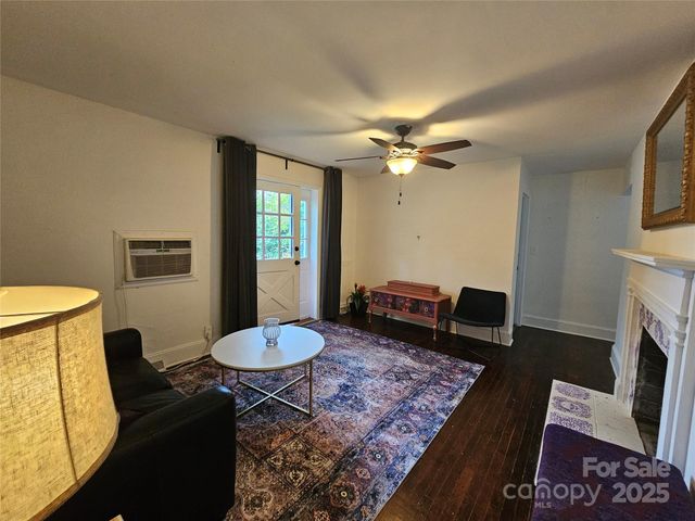 4109 S Tryon Street, Charlotte, NC 28217