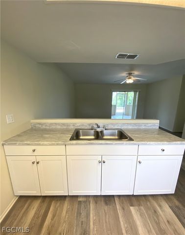 621 SW 3rd ST, Cape Coral, FL 33991