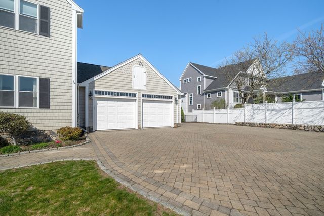 11 Kevin Avenue, Plymouth, MA 02360