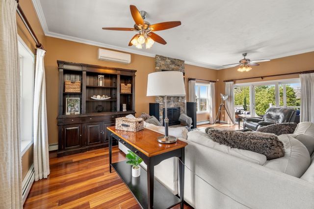 11 Kevin Avenue, Plymouth, MA 02360
