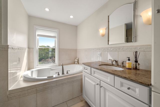 11 Kevin Avenue, Plymouth, MA 02360