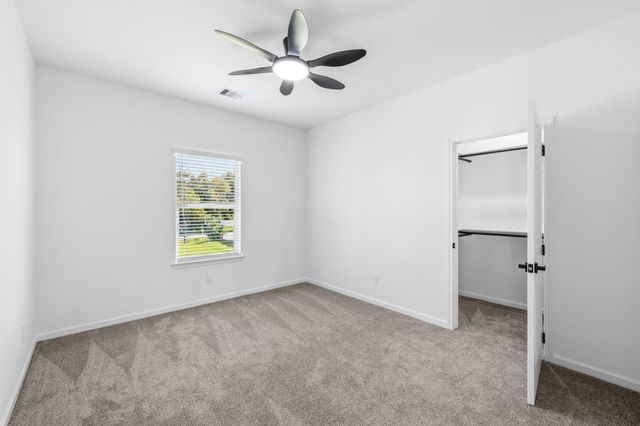 226 S Y Street, La Porte, TX 77571