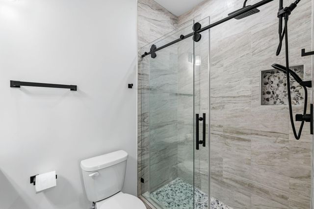 226 S Y Street, La Porte, TX 77571