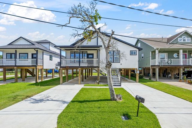 226 S Y Street, La Porte, TX 77571