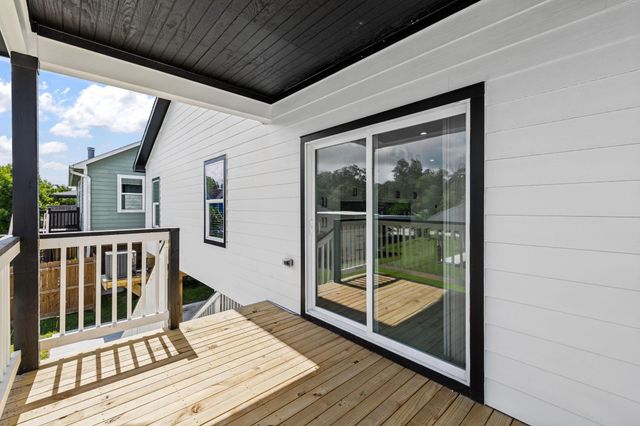 226 S Y Street, La Porte, TX 77571