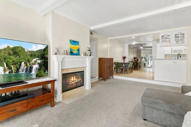 21372 Brookhurst 226, Huntington Beach, CA 92646