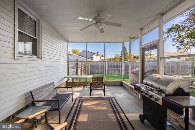700 LINFIELD AVE, Delran, NJ 08075