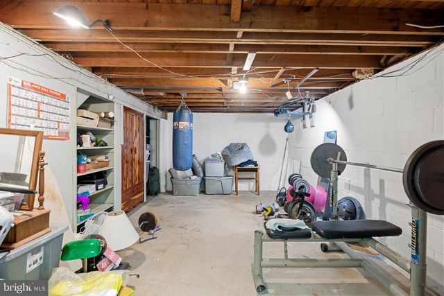 700 LINFIELD AVE, Delran, NJ 08075