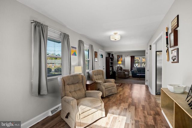 700 LINFIELD AVE, Delran, NJ 08075