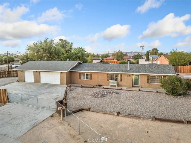 12835 Iroquois Road, Apple Valley, CA 92308