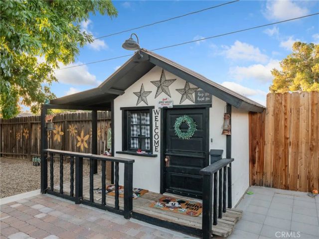 12835 Iroquois Road, Apple Valley, CA 92308