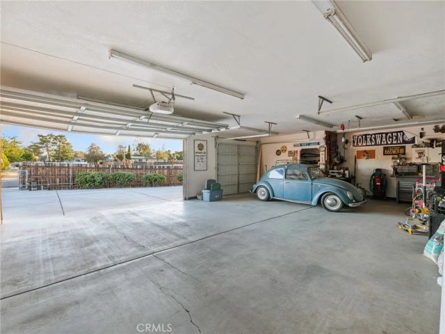 12835 Iroquois Road, Apple Valley, CA 92308