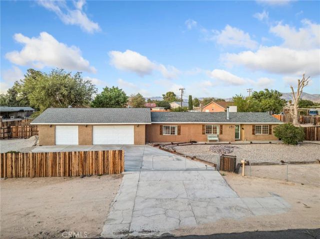 12835 Iroquois Road, Apple Valley, CA 92308