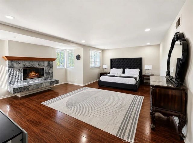 18210 Hatteras, Tarzana, CA 91356