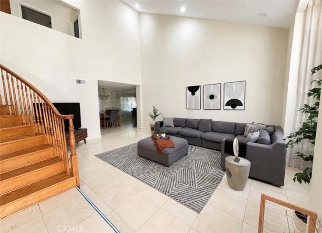 18210 Hatteras, Tarzana, CA 91356