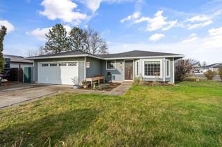 1426 Timothy Street, Central Point, OR 97502